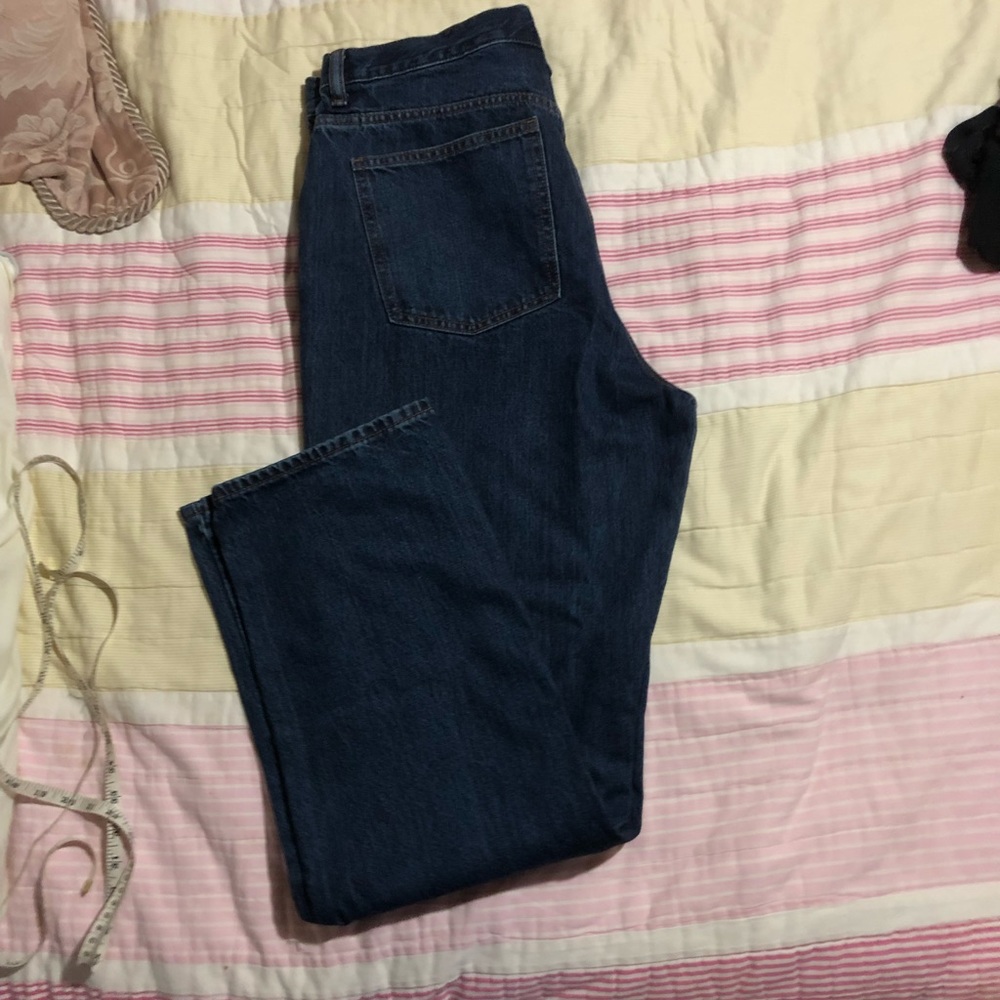 NWT UNIQLO STRAIGHT LEG HIGHWAISTED JEANS